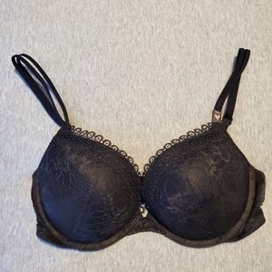 Victoria's Secret Push-Up Bra, Size 34D